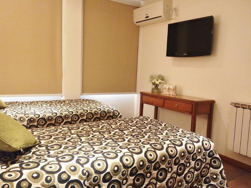 בואנוס איירס Hotel Irun מראה חיצוני תמונה
